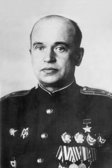 Анатолий Дмитриевич Алексеев